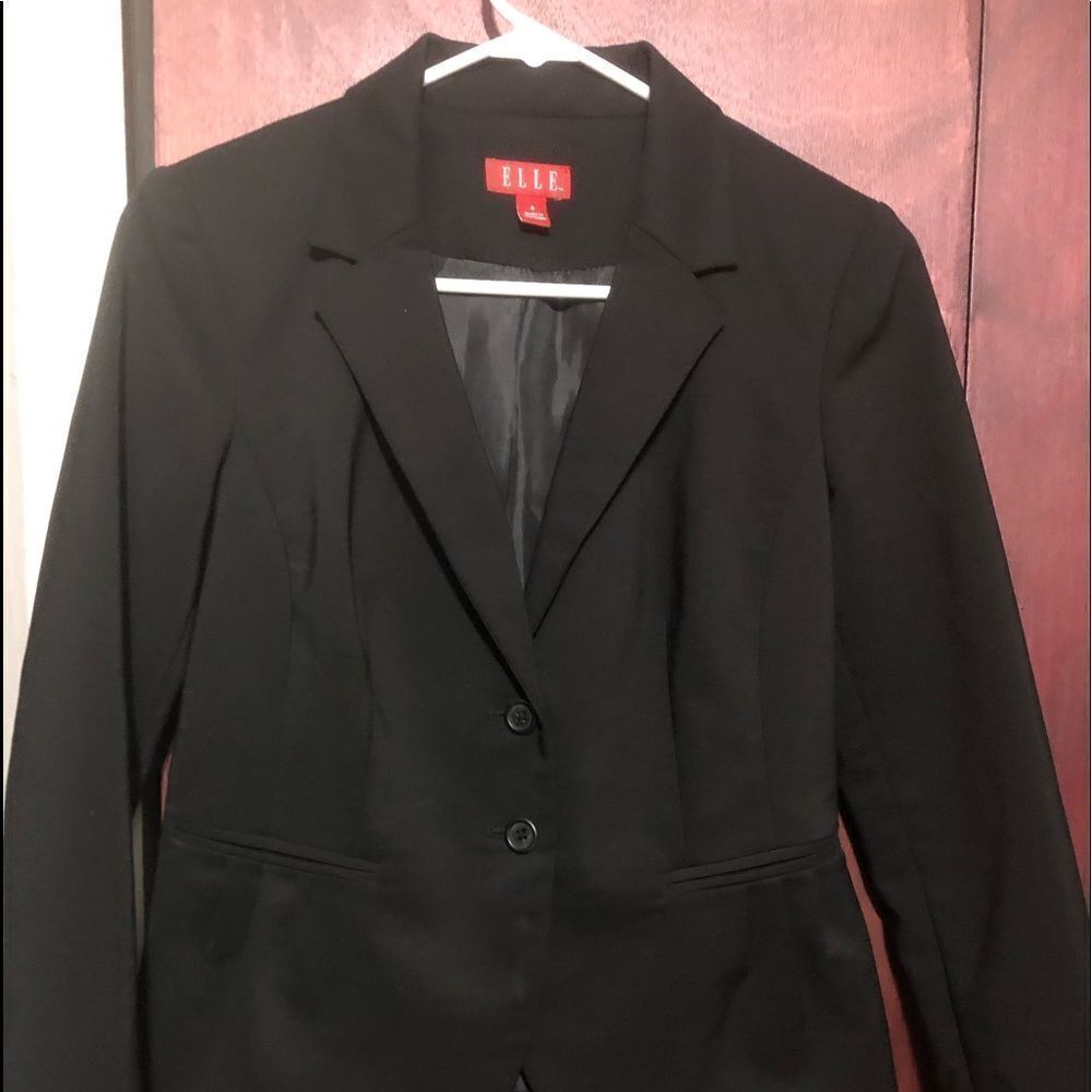 Women’s Elle blazer size 4